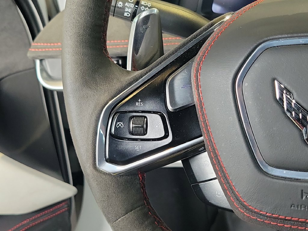 Used 2023 Chevrolet Corvette Stingray Premium Conv w/ Z51 Performance Package RWD image 16