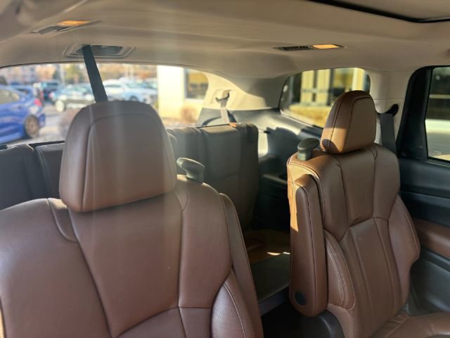 Used 2019 Subaru Ascent Touring w/ Popular Package #3 AWD/4WD image 15