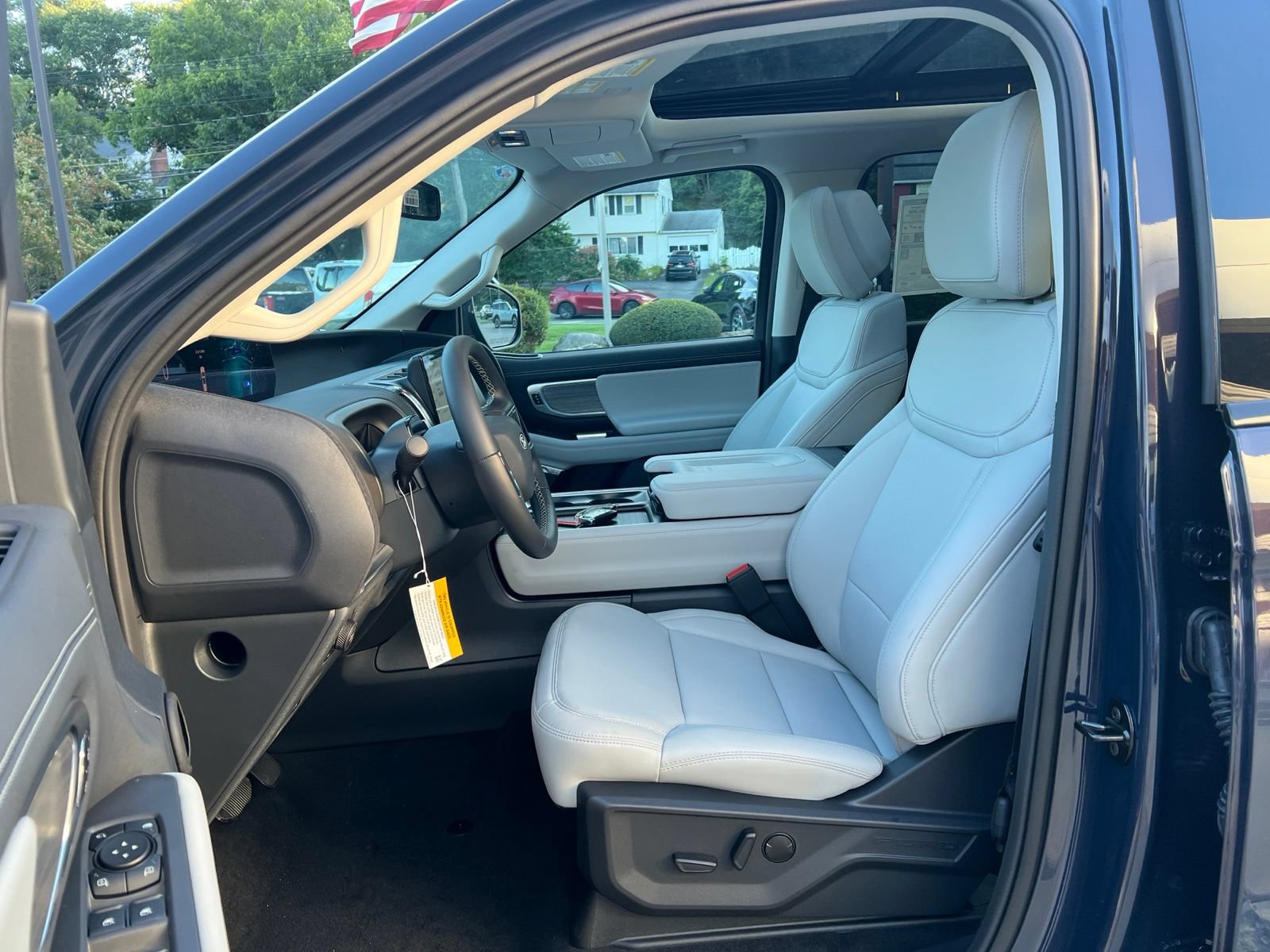 New 2027 Ford Expedition Max Platinum AWD/4WD image 21