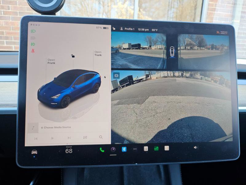 Used 2023 Tesla Model Y RWD image 43