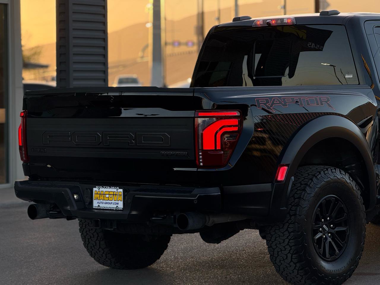 Used 2025 Ford F150 Raptor image 9