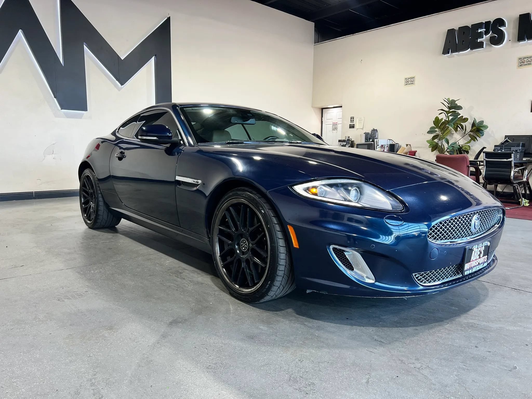 Used 2013 Jaguar XK Coupe RWD image 3