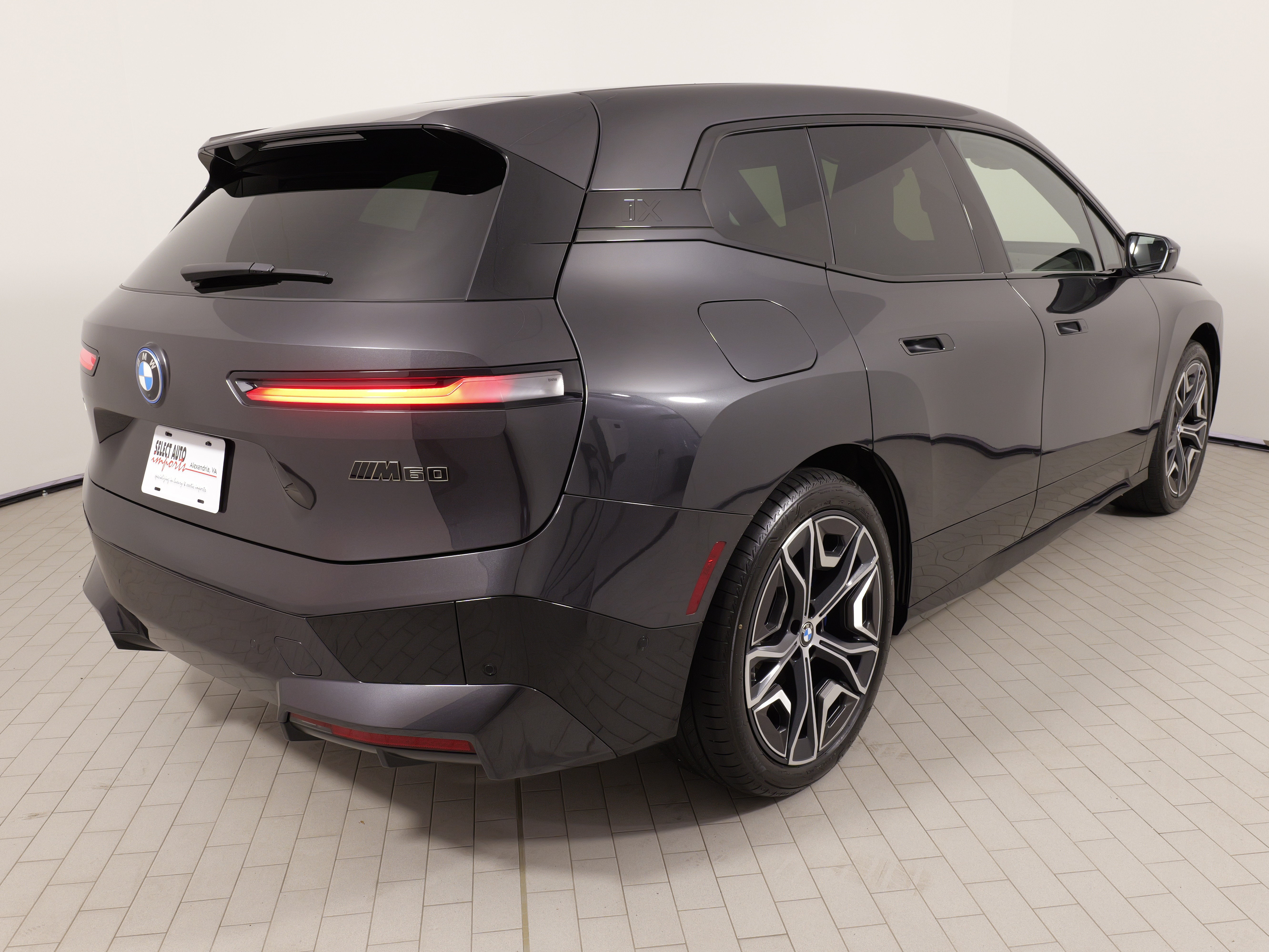 Used 2025 BMW iX M60 AWD/4WD image 14