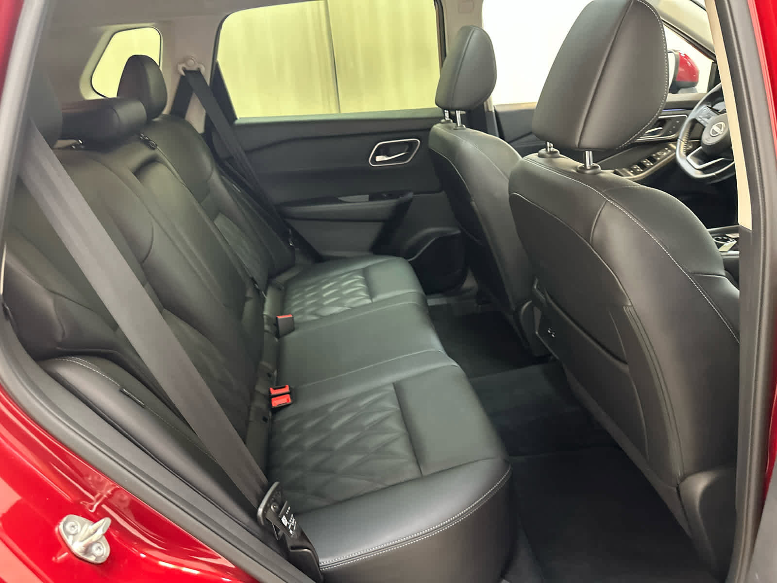 Certified 2024 Nissan Rogue Platinum AWD/4WD image 20