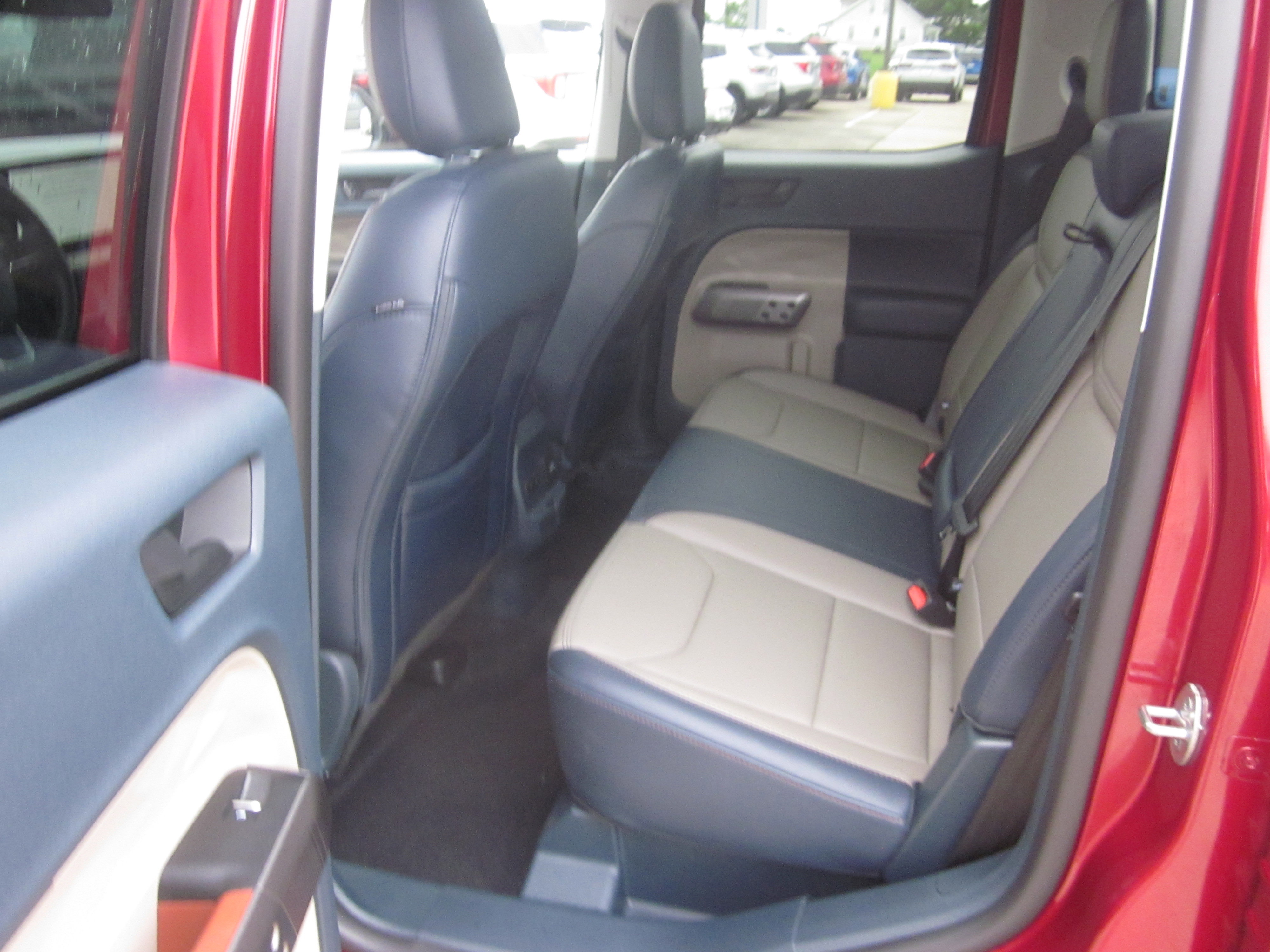 Used 2026 Ford Maverick Lariat w/ 4K Tow Package AWD/4WD image 12