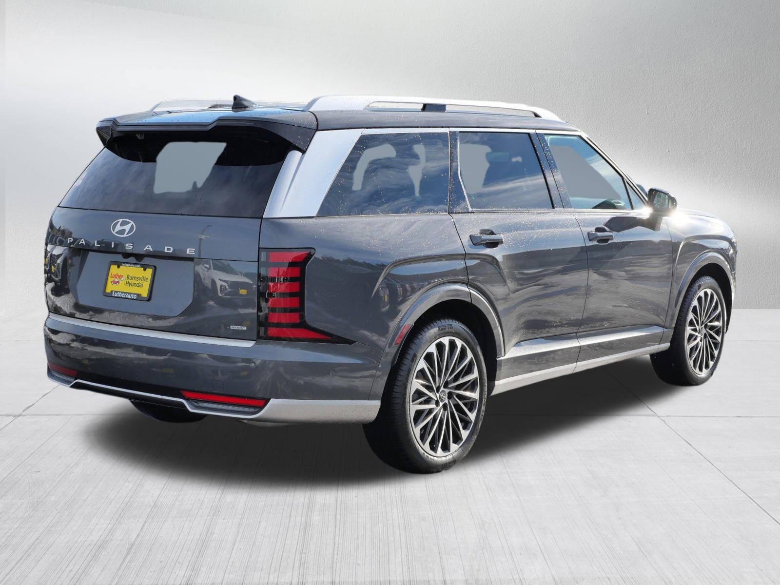Certified 2026 Hyundai Palisade Calligraphy AWD/4WD image 7
