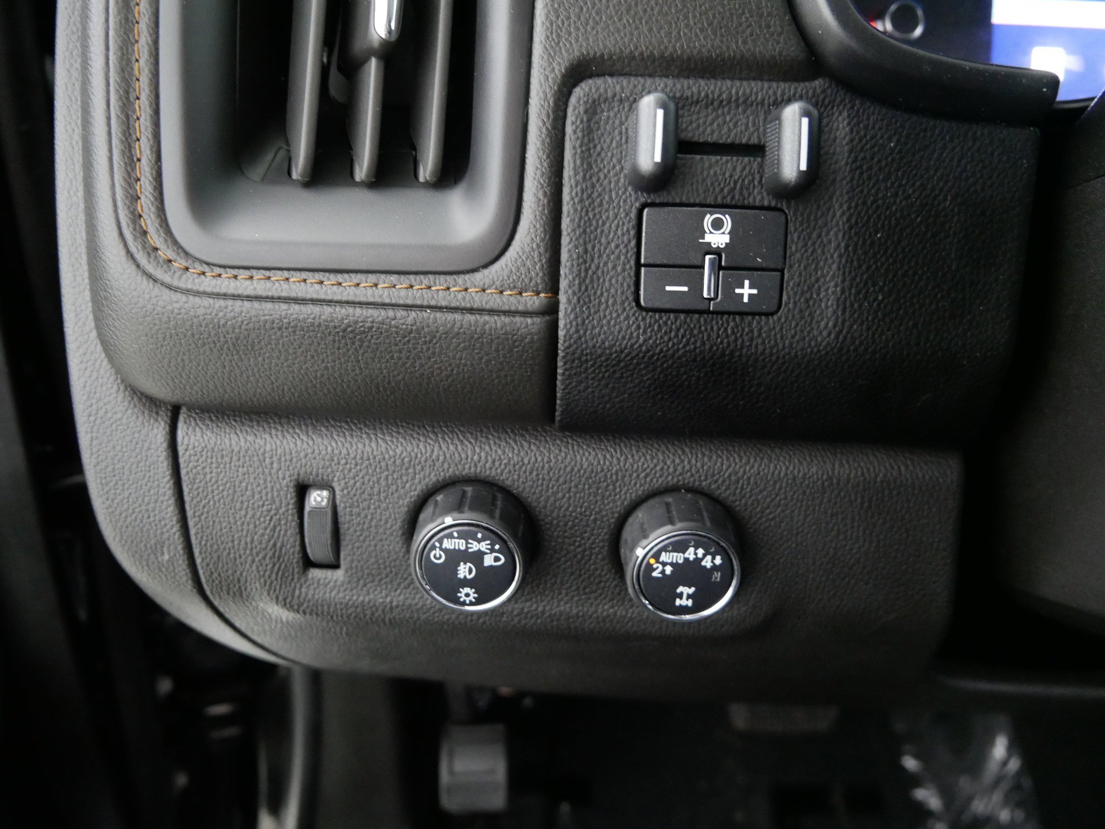 Certified 2022 GMC Canyon AT4 image 26