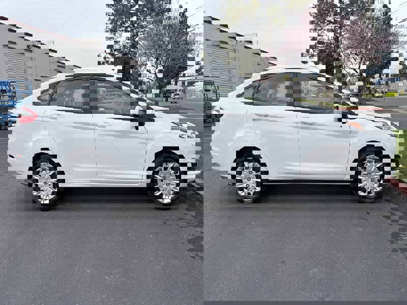 Used 2017 Ford Fiesta S image 14