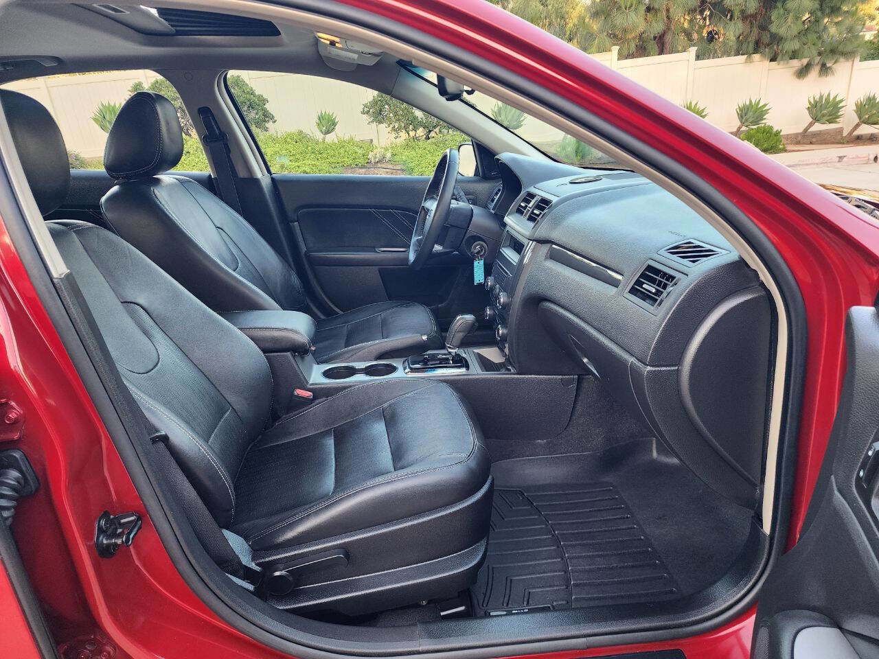 Used 2010 Ford Fusion Sport FWD image 11