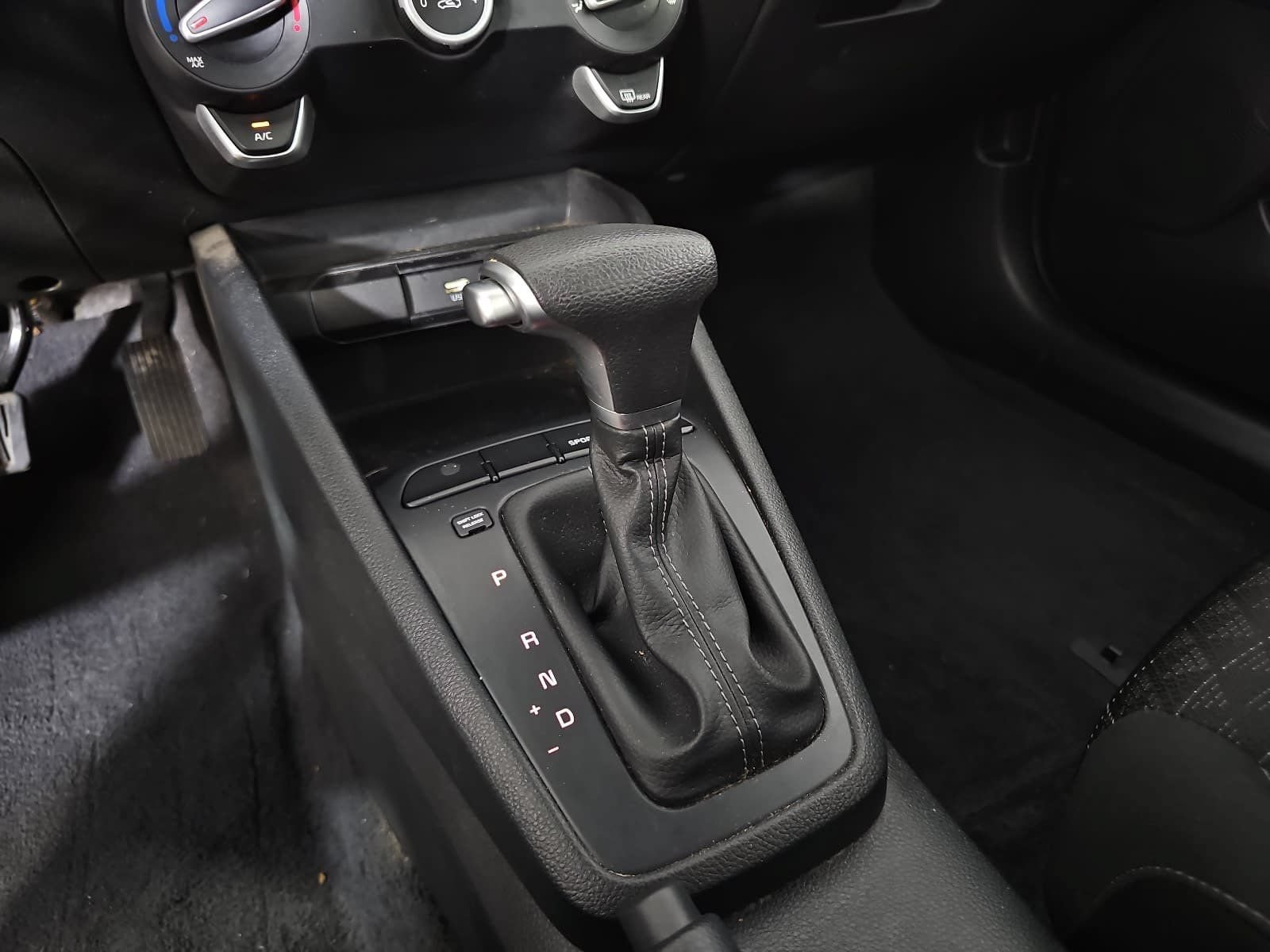 Used 2023 Kia Rio S FWD image 22