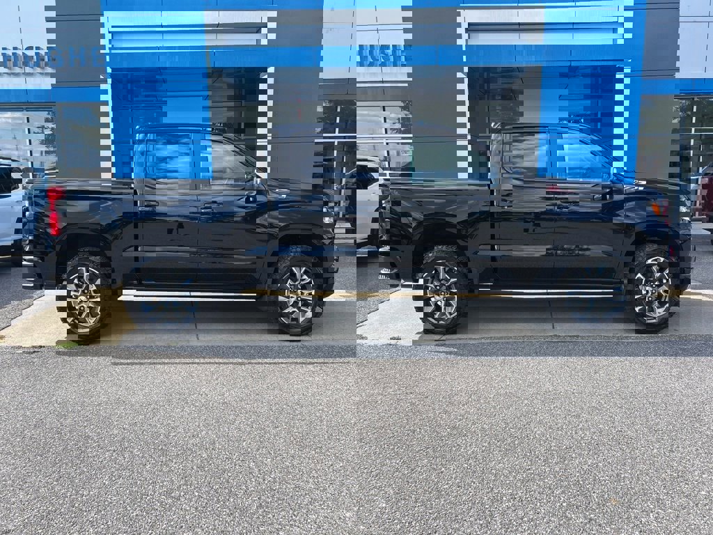 New 2026 Chevrolet Silverado 1500 RST image 3