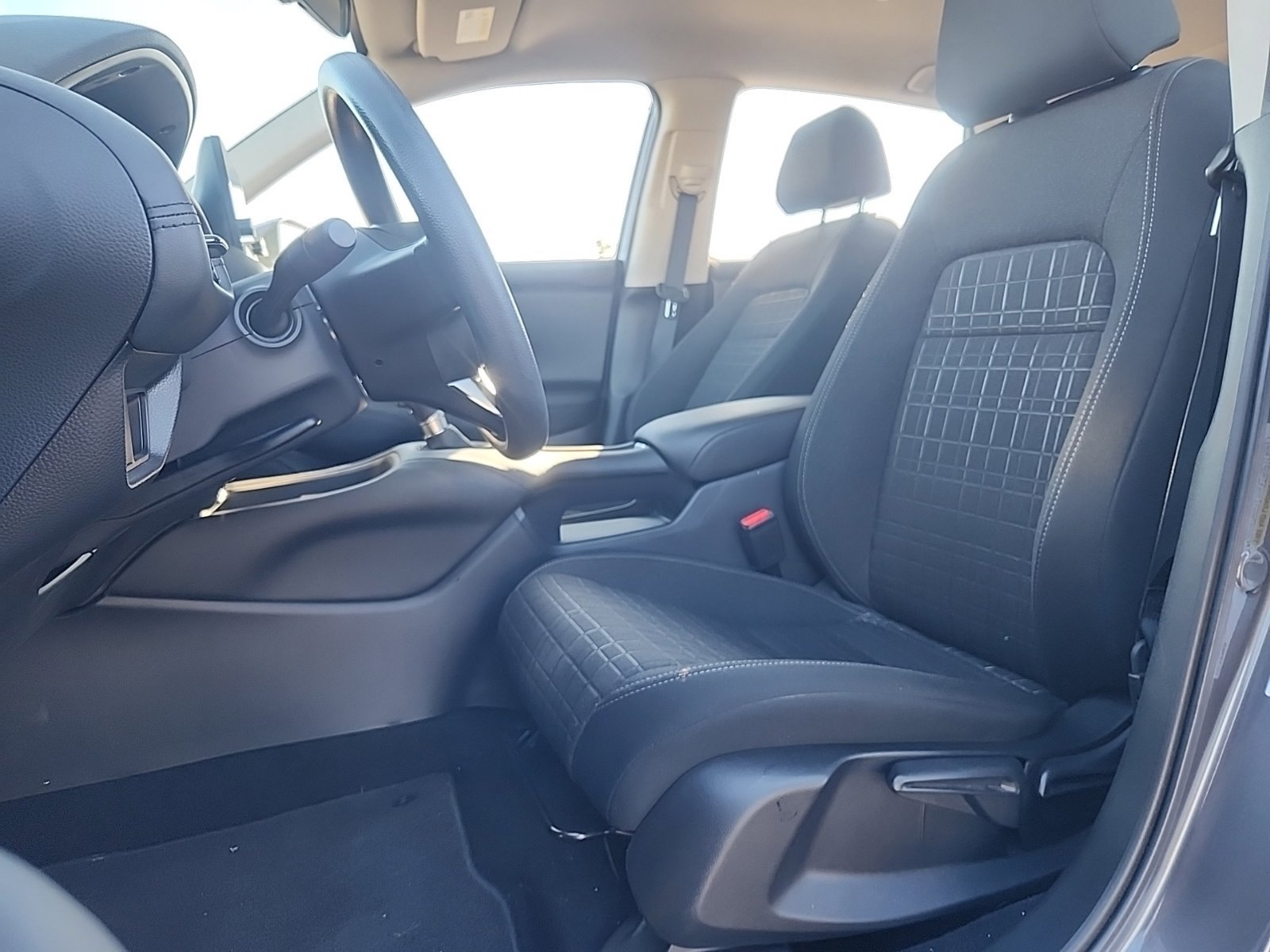 Used 2024 Honda HR-V LX image 15