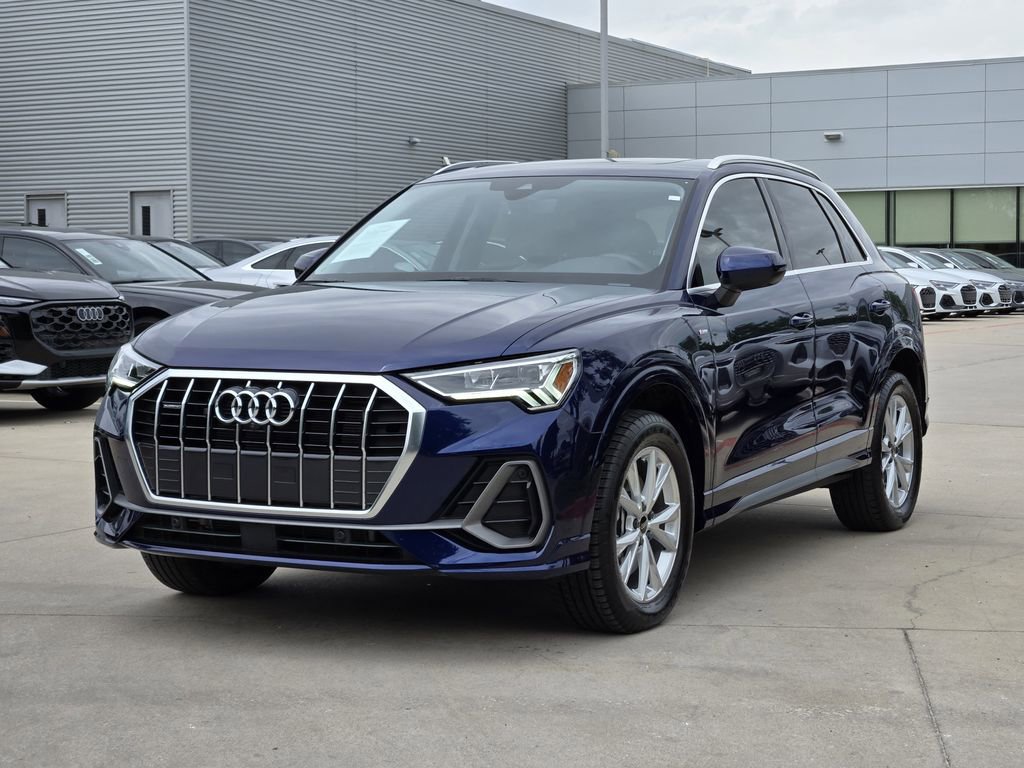 Certified 2024 Audi Q3 2.0T Premium Plus w/ Premium Plus Package AWD/4WD image 6