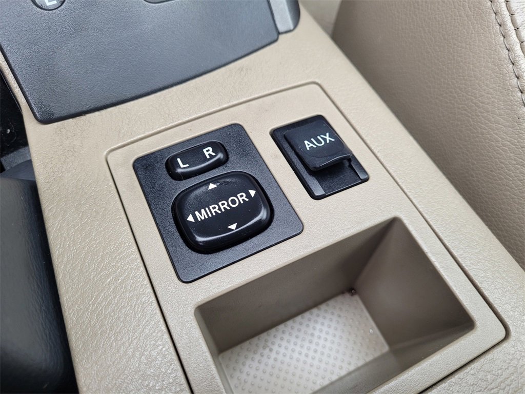 Used 2010 Toyota RAV4 Limited image 18