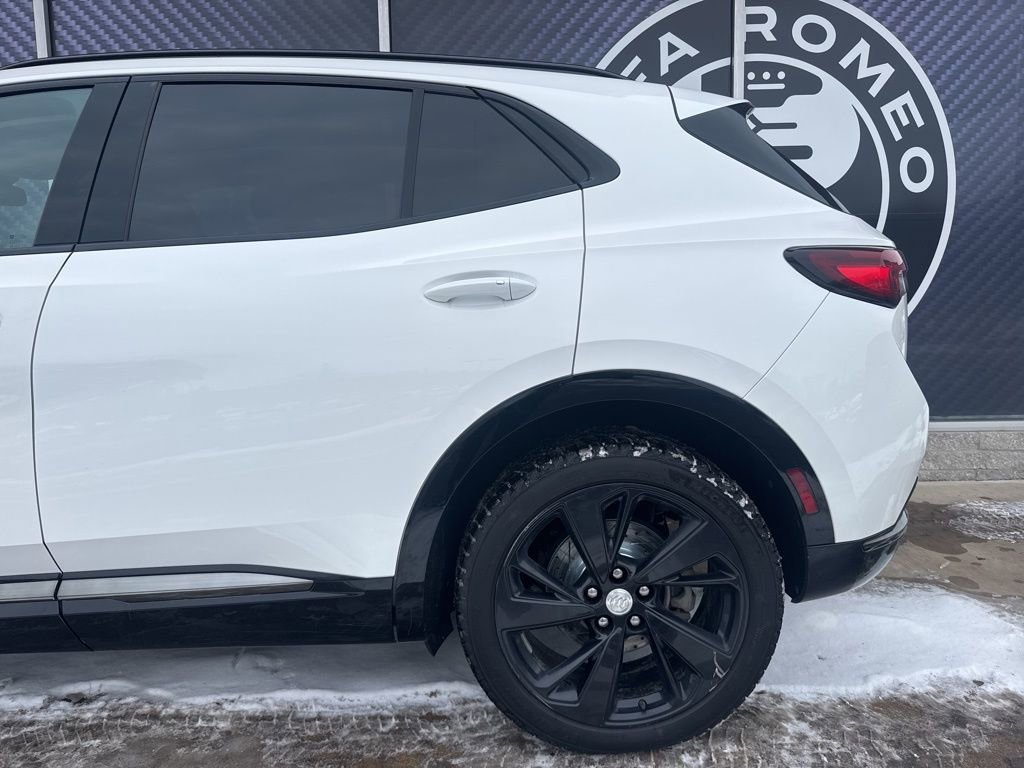 Used 2021 Buick Envision Essence w/ Sport Touring Package image 13