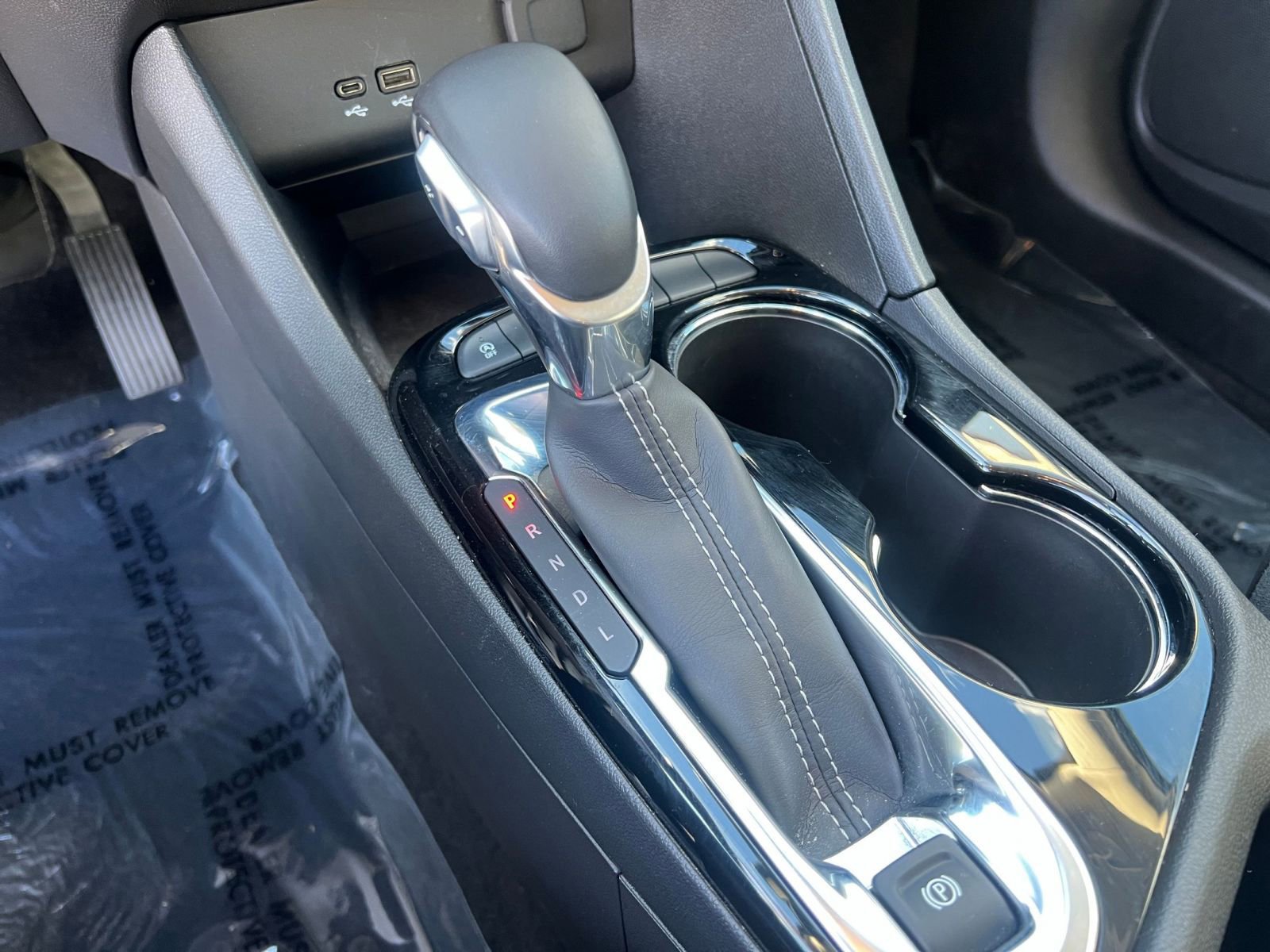 Used 2025 Buick Encore GX Preferred image 41