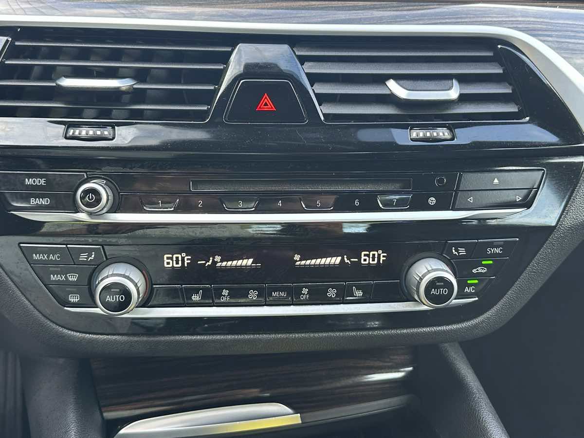 Used 2018 BMW 540i xDrive 540i xDrive image 28