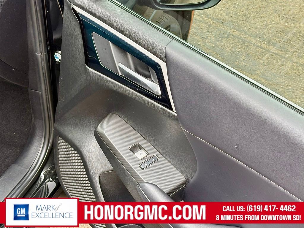 Used 2022 Mitsubishi Outlander SE image 25