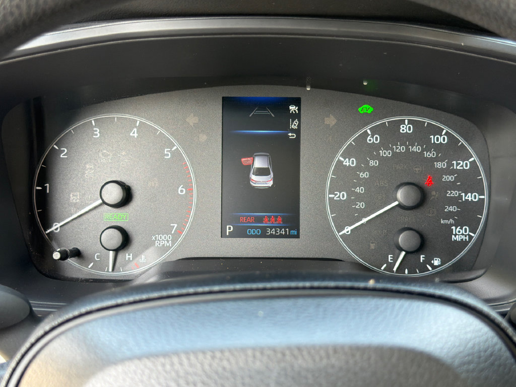 Used 2025 Toyota Corolla LE FWD image 25