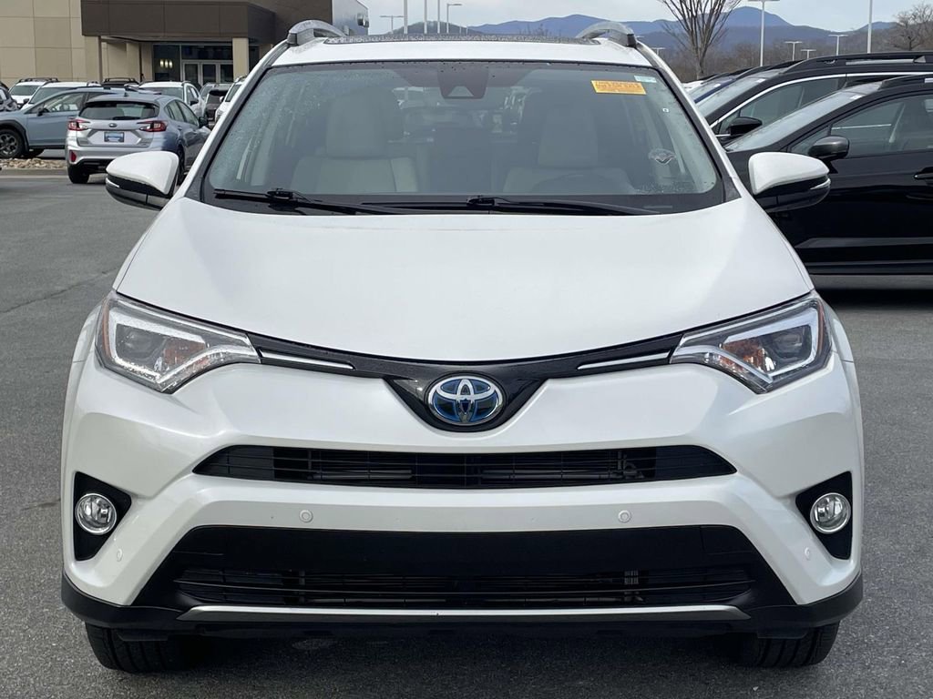 Used 2017 Toyota RAV4 Limited image 23