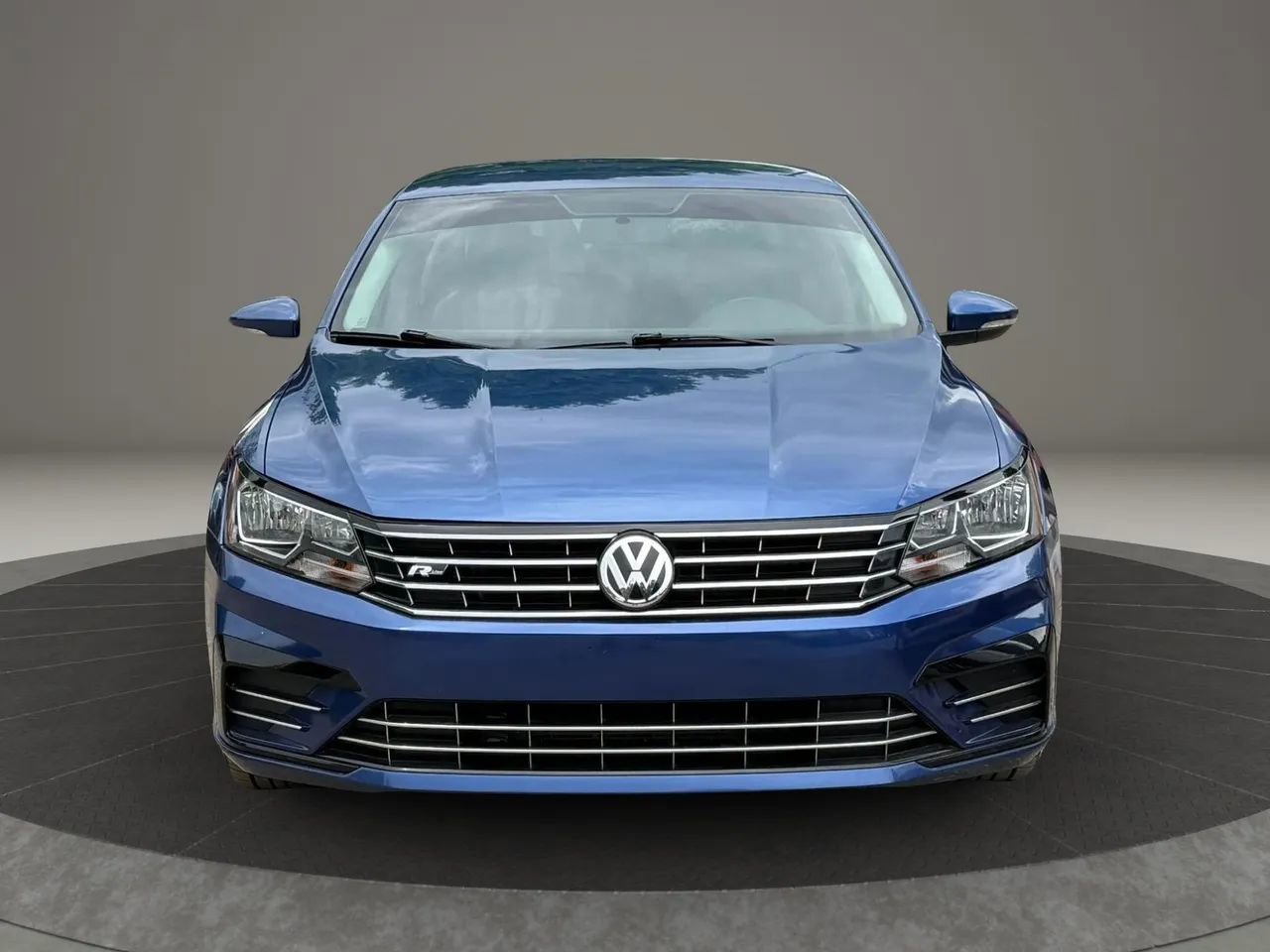 Used 2017 Volkswagen Passat 1.8T R-Line FWD image 8