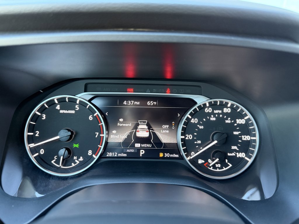 Used 2025 Nissan Rogue SV image 19