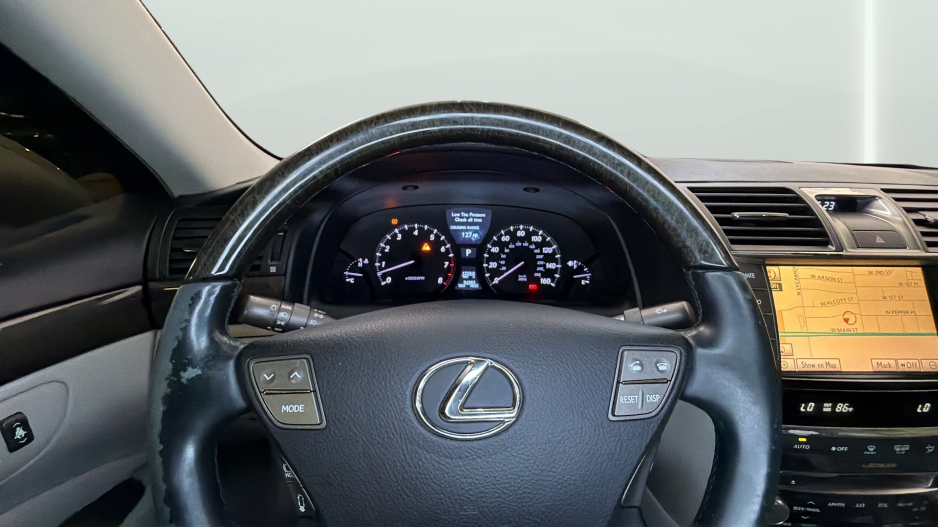 Used 2012 Lexus LS 460 w/ Luxury Value Edition RWD image 30
