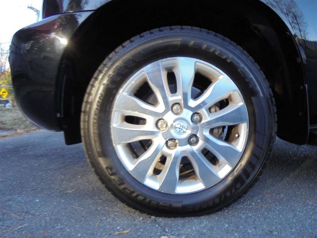 Used 2012 Toyota Sequoia Platinum image 11