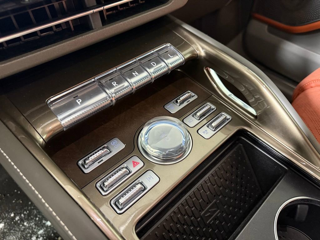 New 2024 Lincoln Nautilus Black Label w/ Jet Appearance Package (87T) image 18