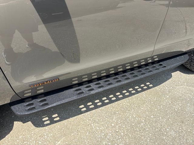 New 2027 Ford Expedition Tremor w/ Driver's Package AWD/4WD image 2