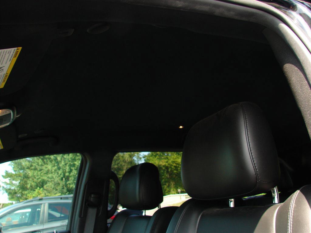 Used 2019 Jeep Grand Cherokee Altitude image 9