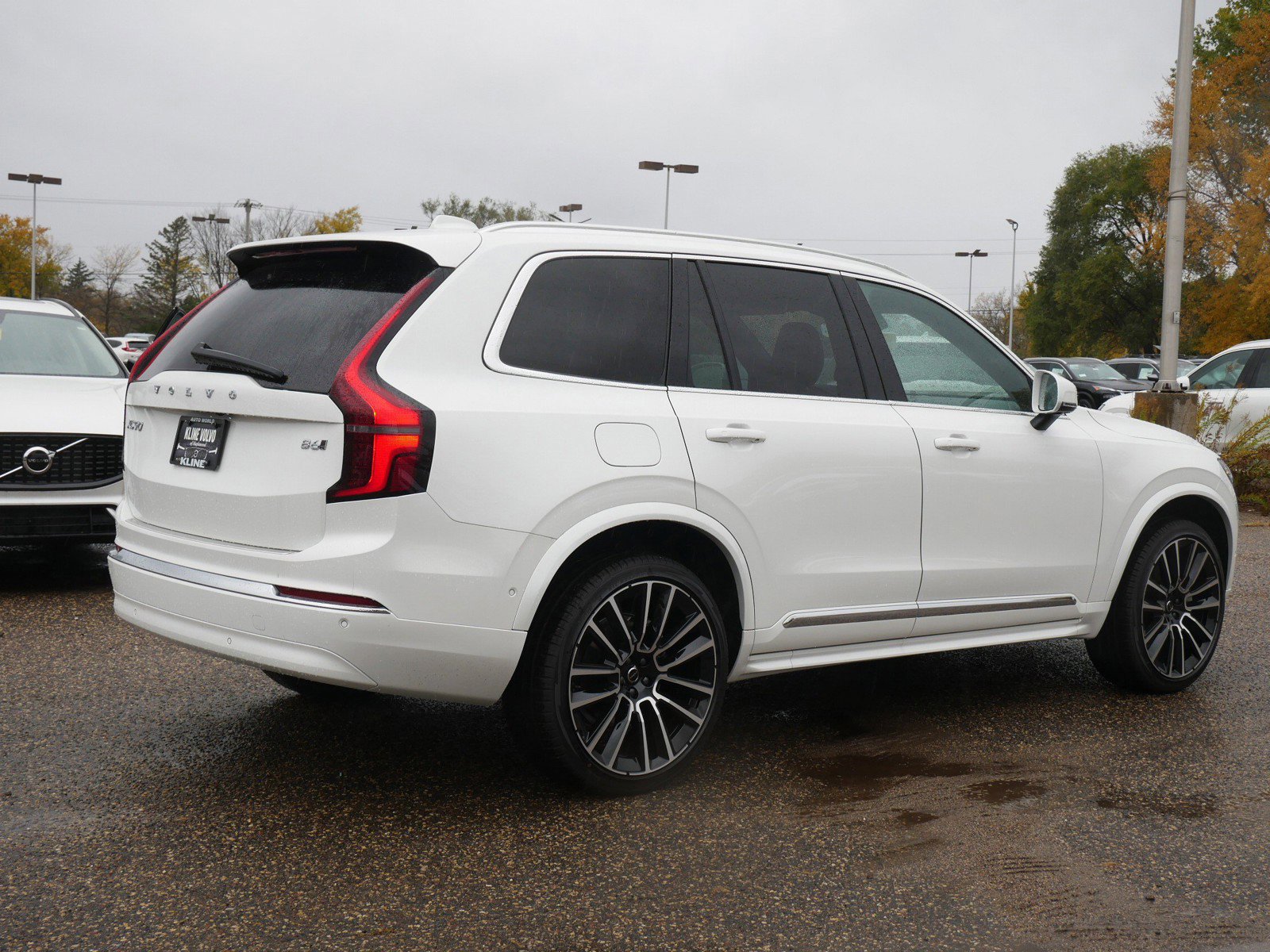 New 2026 Volvo XC90 B6 Plus image 3