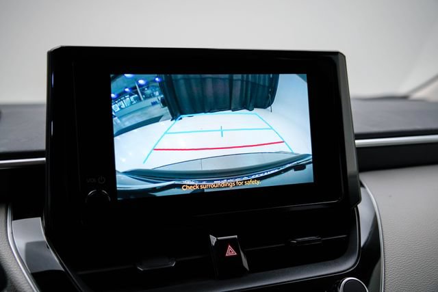 Used 2023 Toyota Corolla LE FWD image 2