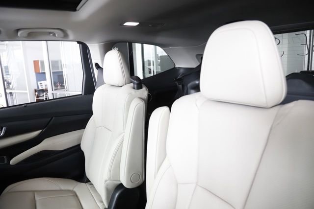 New 2026 Subaru Ascent Limited AWD/4WD image 17