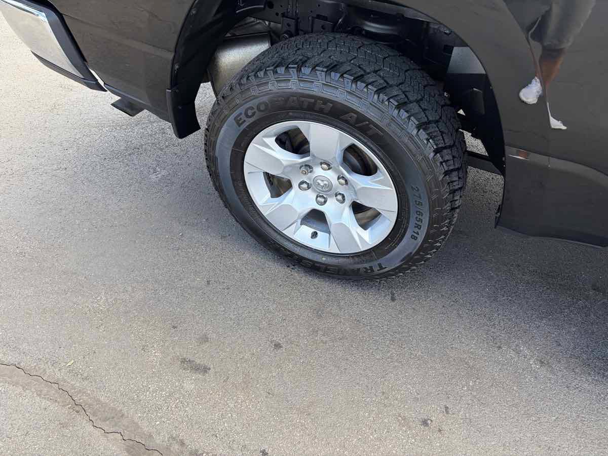 Used 2019 RAM 1500 Big Horn AWD/4WD image 30