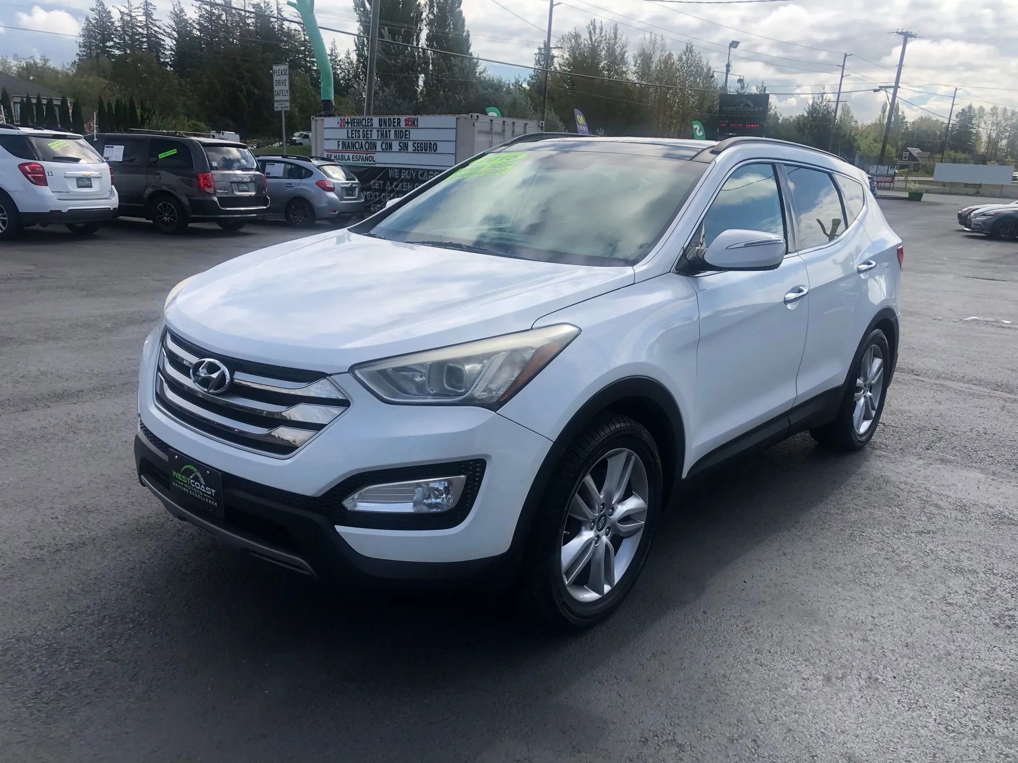 Used 2015 Hyundai Santa Fe Sport 2.0T w/ Option Group 05 FWD image 4
