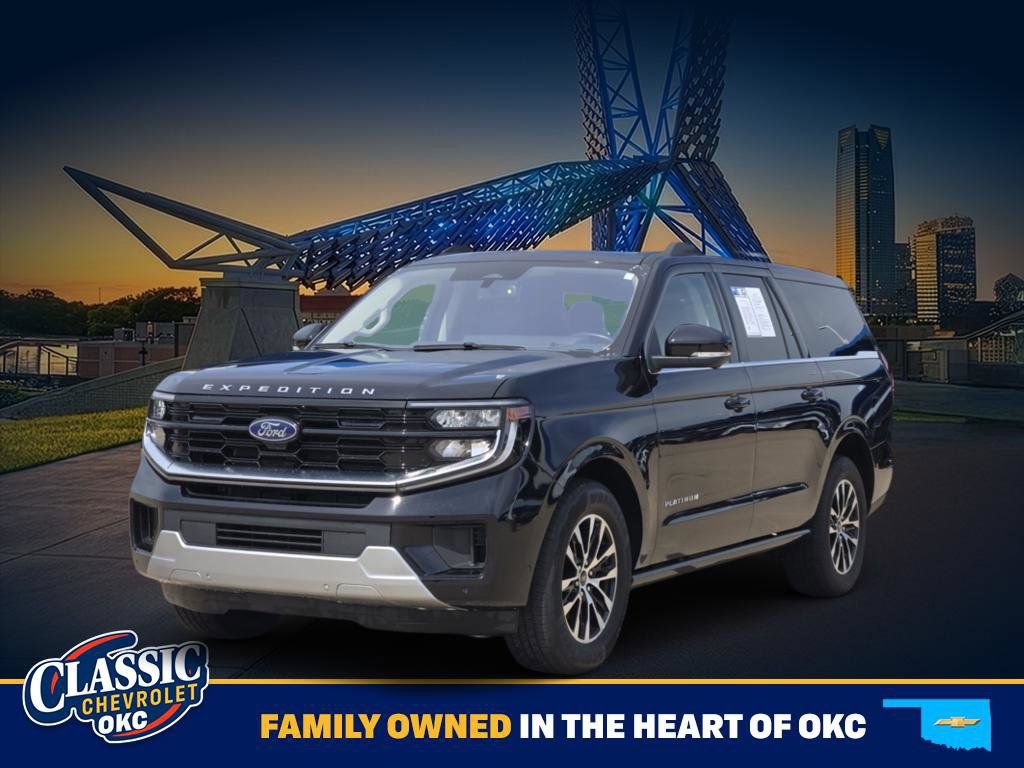 Used 2025 Ford Expedition Max Platinum AWD/4WD image 3