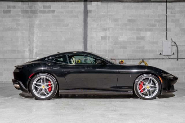 Used 2021 Ferrari Roma image 2