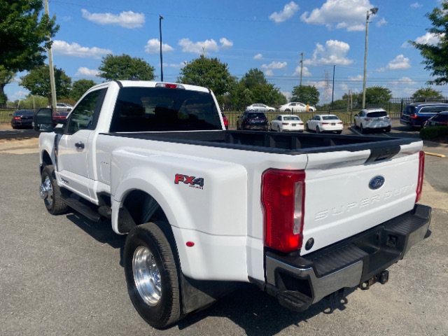 Used 2023 Ford F350 XLT w/ FX4 Off-Road Package AWD/4WD image 5