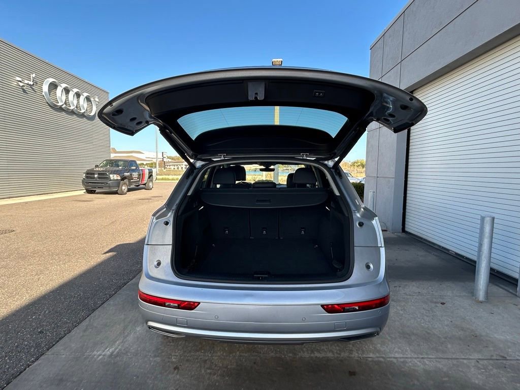 Used 2019 Audi Q5 2.0T Premium Plus w/ Premium Plus Package image 54