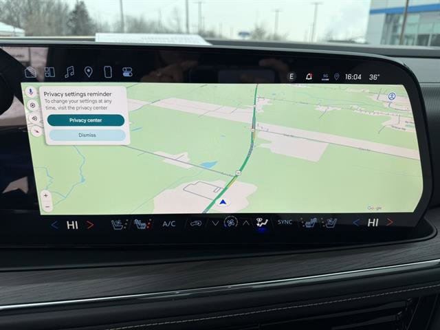 Used 2025 Chevrolet Suburban Premier image 23