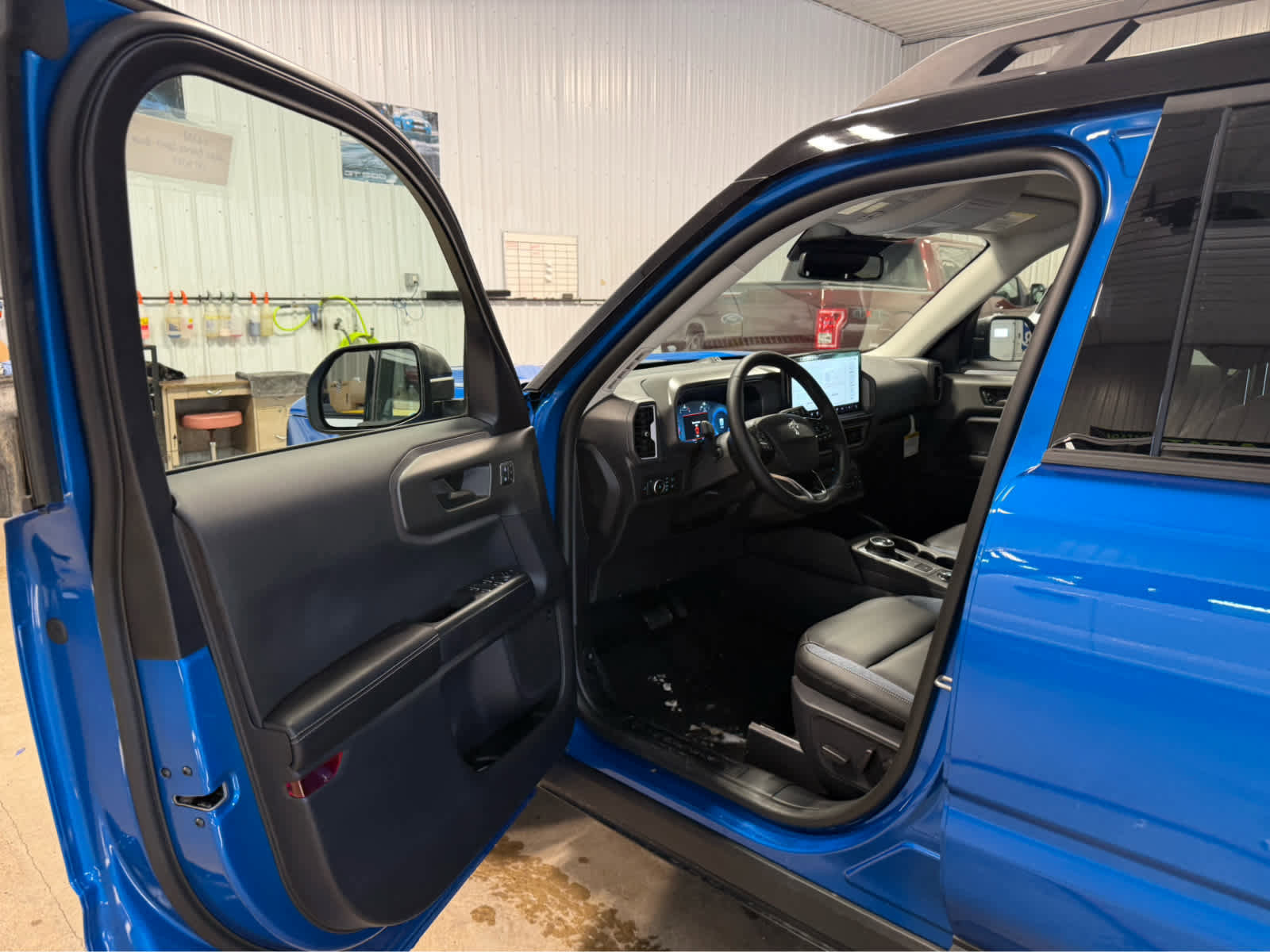 New 2025 Ford Bronco Sport Outer Banks w/ Outer Banks Tech Package+ image 6