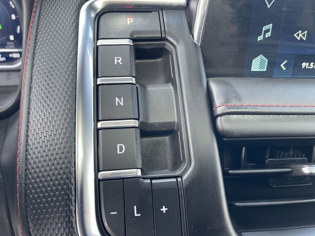 Used 2022 Chevrolet Tahoe RST w/ Luxury Package AWD/4WD image 22