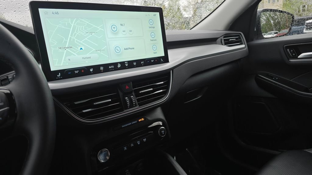 Used 2025 Ford Escape Platinum image 33