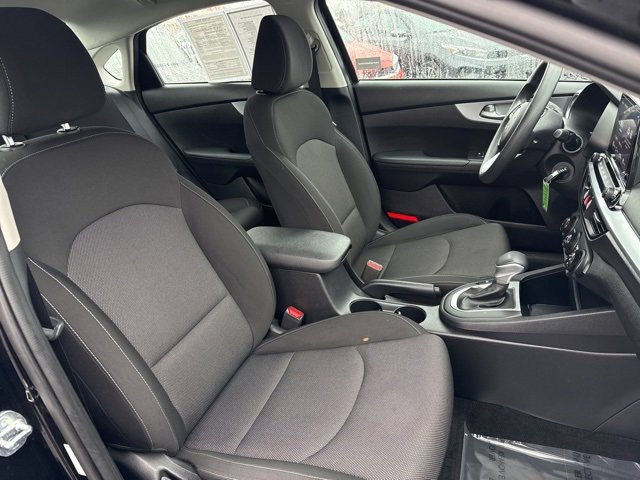 Used 2023 Kia Forte LXS image 41