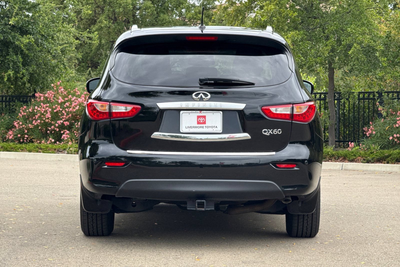 Used 2015 INFINITI QX60 Luxe w/ Premium Plus Package AWD/4WD image 5