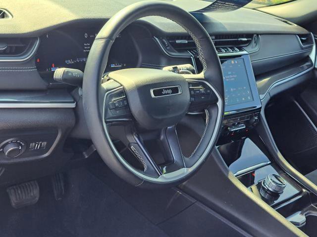 Used 2022 Jeep Grand Cherokee Altitude image 8