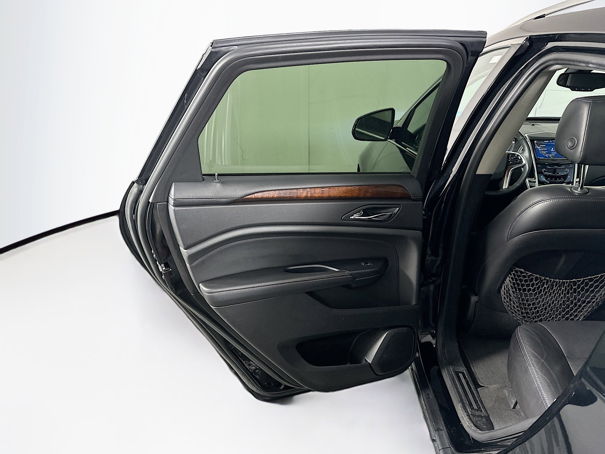 Used 2015 Cadillac SRX Luxury w/ LPO, U-Rail D-Rings Package image 27