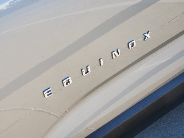 Used 2026 Chevrolet Equinox LT FWD image 9