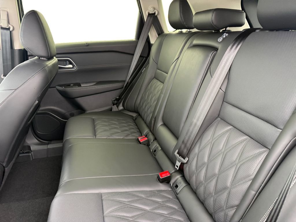 New 2026 Nissan Rogue Platinum image 13